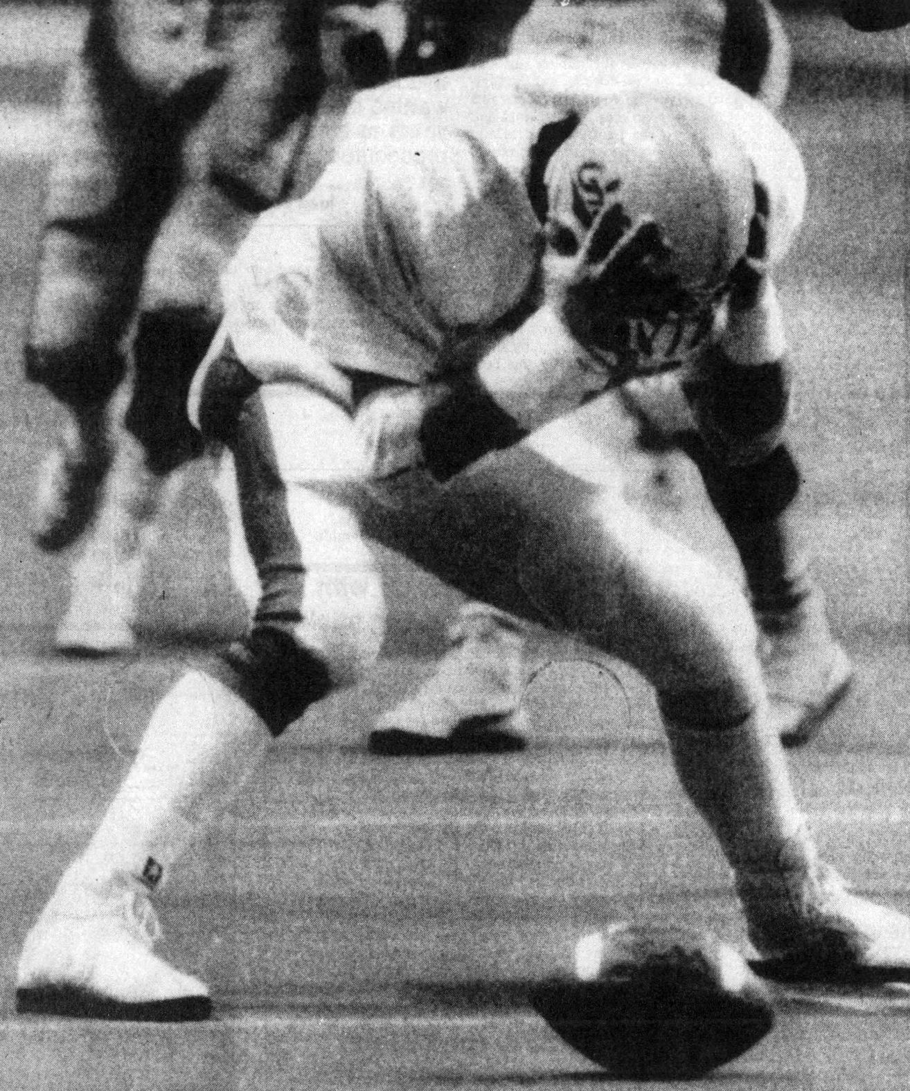 1988 NCAA Division I-AA Playoffs, First Round — Idaho 38, Montana 19